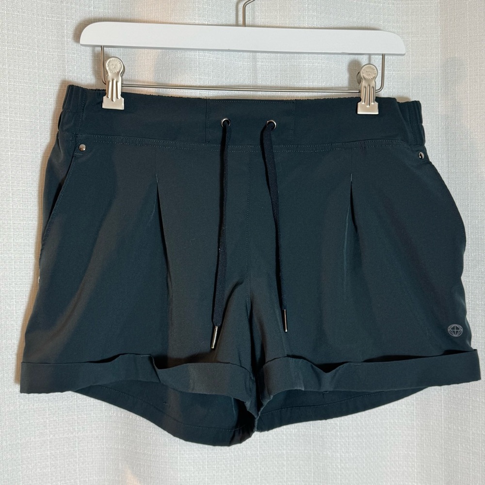 Mondetta Outdoor Project Dark Green Athletic Shorts Drawstring Large